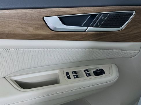 New 2026 Volkswagen Atlas SE image 21