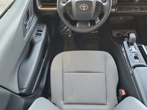 New 2026 Toyota Prius LE image 7