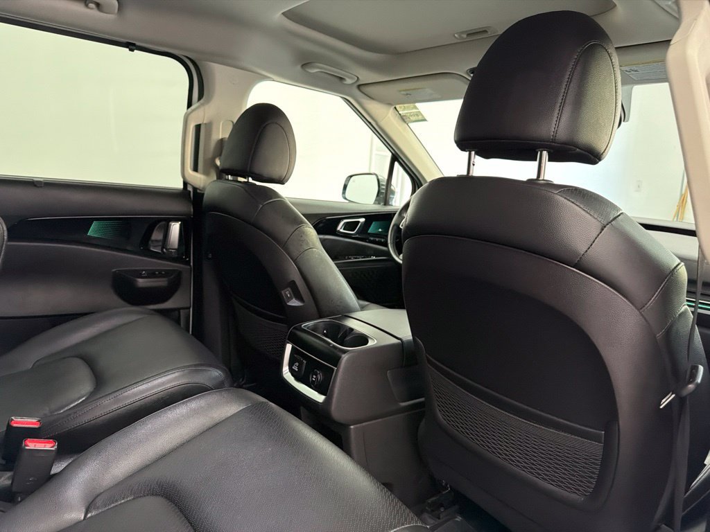 Used 2025 Kia Carnival SX Prestige FWD image 29