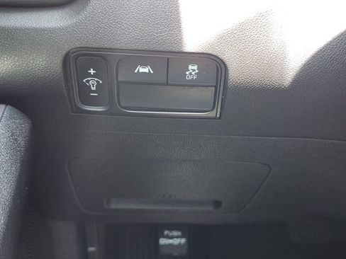 Certified 2023 Kia Sorento LX FWD image 22