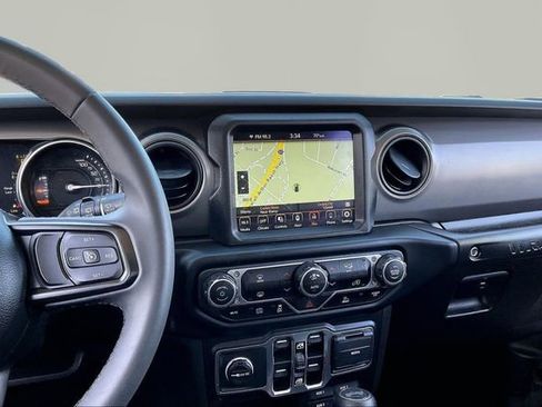 Used 2023 Jeep Wrangler Unlimited AWD/4WD image 9