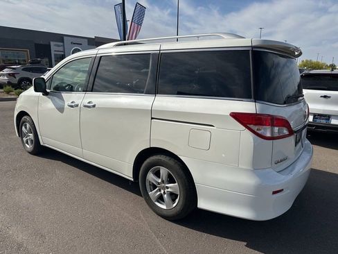 Used 2017 Nissan Quest SV image 3
