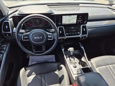Used 2022 Kia Sorento S FWD image 20