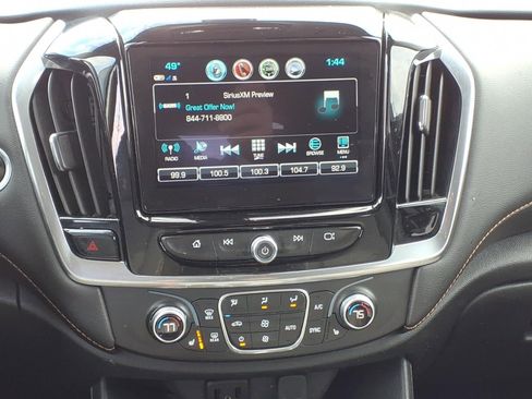 Used 2019 Chevrolet Traverse LT image 7