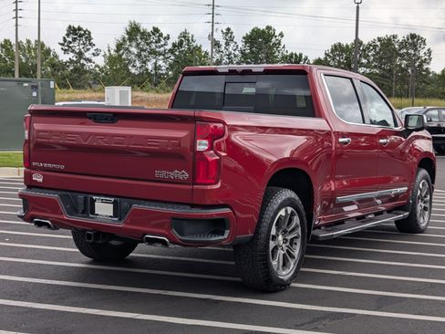 Used 2023 Chevrolet Silverado 1500 High Country w/ Z71 Off-Road Package AWD/4WD image 10