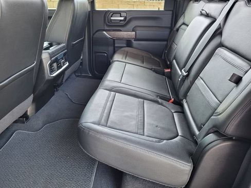 Used 2022 GMC Sierra 3500 Denali w/ Denali Ultimate Package AWD/4WD image 15