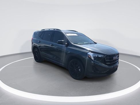 Used 2021 GMC Terrain SLT w/ Elevation Edition image 2