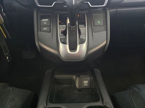 Used 2018 Honda CR-V LX image 16