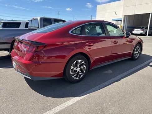 Used 2023 Hyundai Sonata Blue image 4