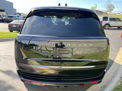 Certified 2024 Land Rover Range Rover Long Wheelbase SE AWD/4WD image 6