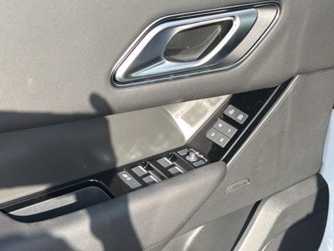 New 2026 Land Rover Range Rover Velar S image 24