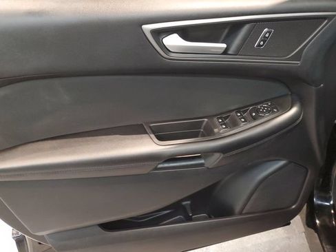 Used 2016 Ford Edge SE AWD/4WD image 12