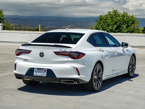 Used 2023 Acura TLX w/ A-SPEC Pkg FWD image 5