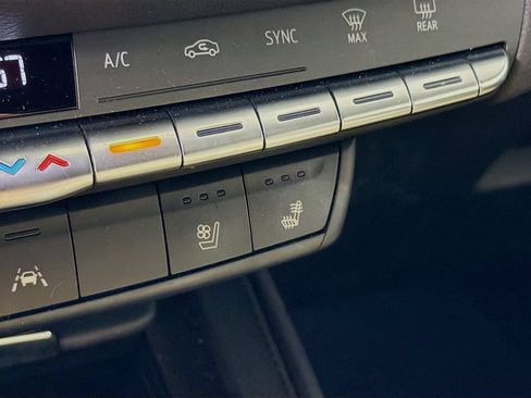 Used 2020 Cadillac XT4 Sport AWD/4WD image 23