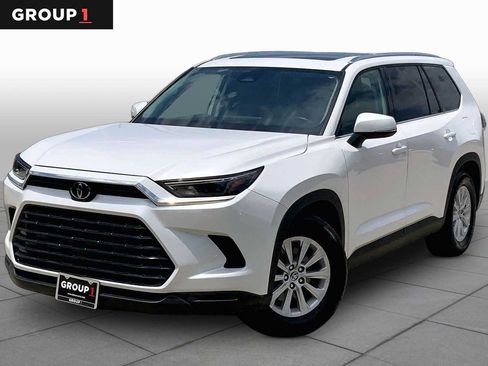 Used 2025 Toyota Grand Highlander AWD image 1