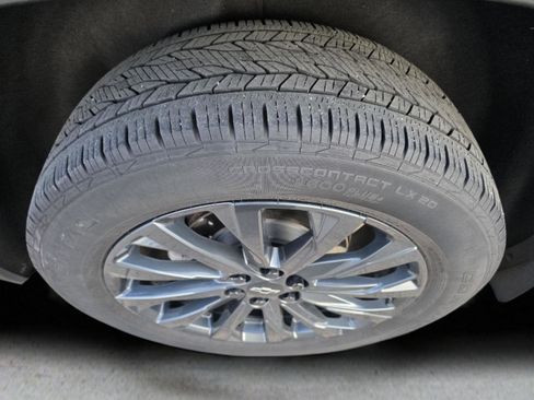 Used 2023 Chevrolet Traverse RS w/ LPO, Floor Liner Package image 41