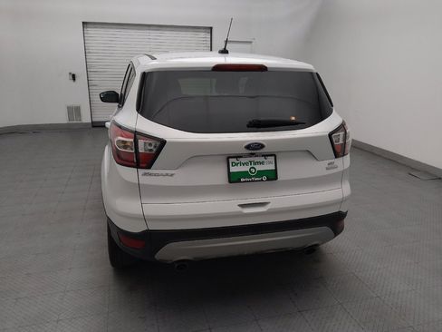 Used 2017 Ford Escape SE FWD image 6