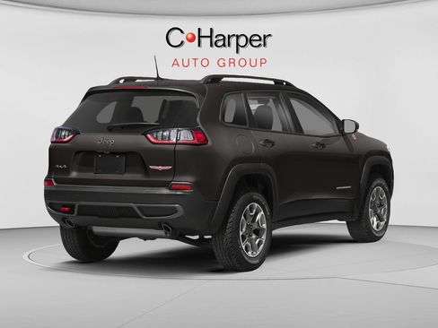 Used 2020 Jeep Cherokee Trailhawk w/ Cold Weather Group AWD/4WD image 2
