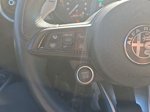 Used 2024 Alfa Romeo Tonale Veloce AWD/4WD image 18