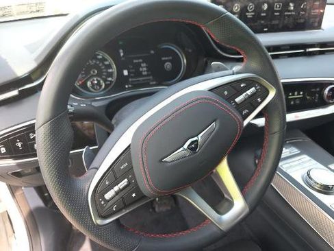 Used 2025 Genesis GV70 3.5T Sport AWD/4WD image 9
