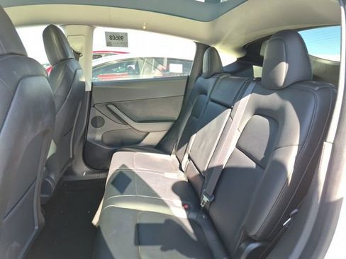 Used 2020 Tesla Model Y Long Range image 9