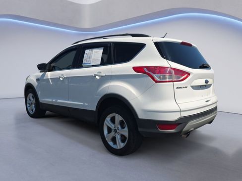 Used 2016 Ford Escape SE w/ SE Leather Comfort Package AWD/4WD image 3
