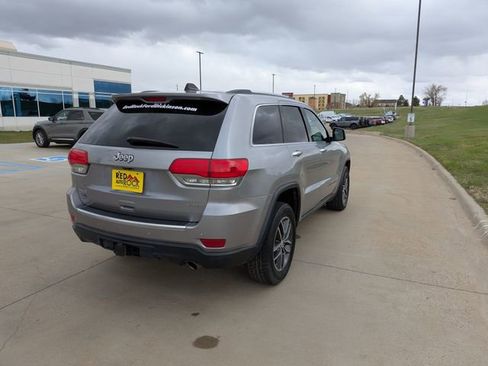 Used 2018 Jeep Grand Cherokee Limited w/ Trailer Tow Group IV AWD/4WD image 7