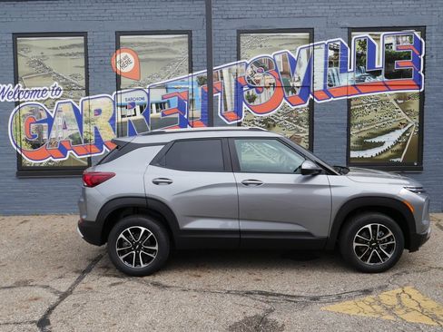New 2026 Chevrolet TrailBlazer LT w/ LT Cold Weather Package AWD/4WD image 32