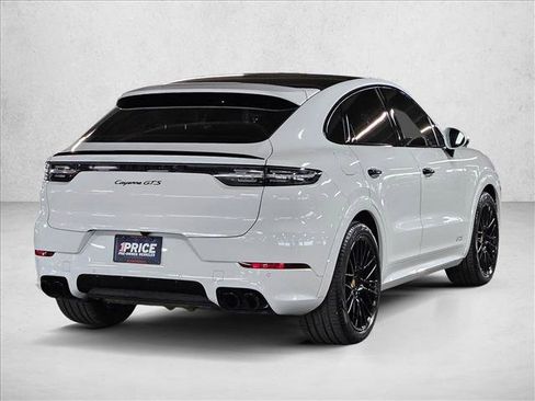 Used 2022 Porsche Cayenne GTS AWD/4WD image 5