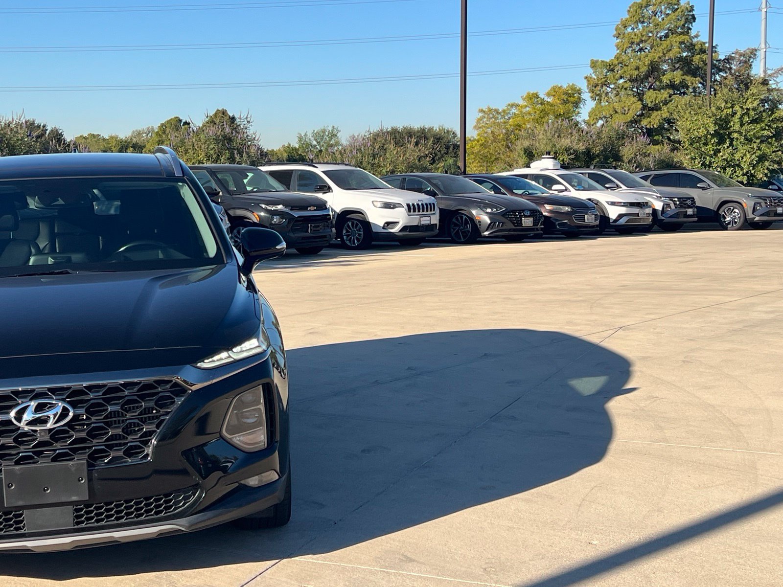 Used 2020 Hyundai Santa Fe Limited FWD image 3