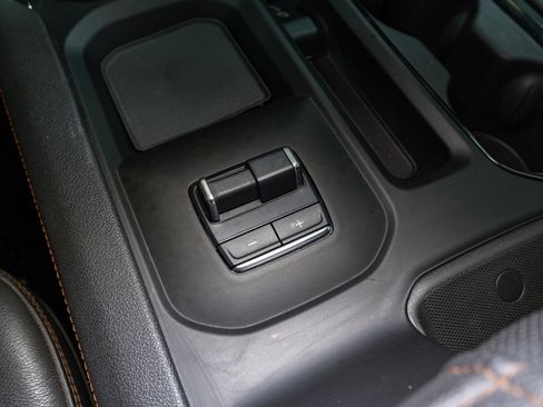 Used 2024 GMC Sierra 2500 AT4 w/ AT4 Preferred Package image 26