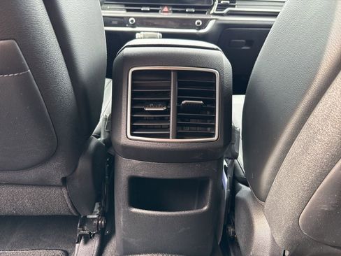 Used 2024 Kia Sportage SX image 31