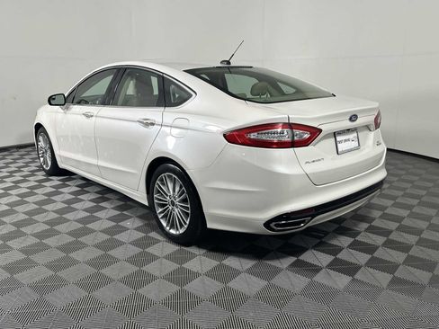 Used 2014 Ford Fusion SE w/ Equipment Group 202A FWD image 5