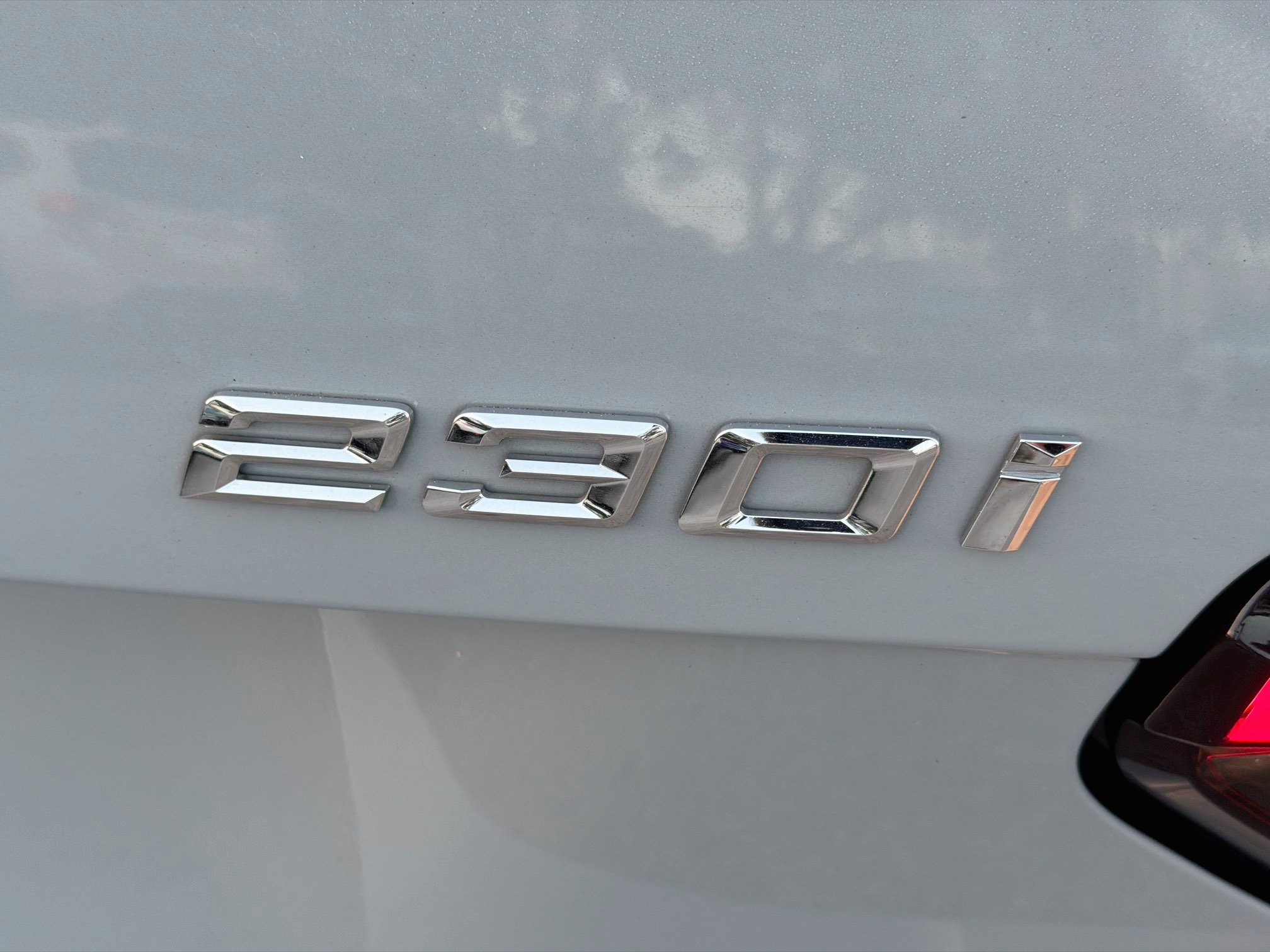 Used 2024 BMW 230i Coupe w/ M Sport Package RWD image 11
