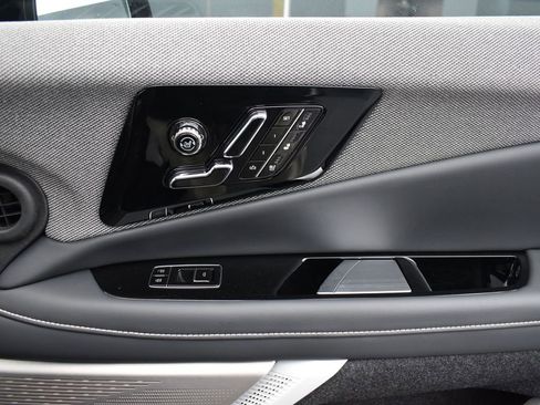 New 2026 Cadillac Optiq Sport 2 image 36