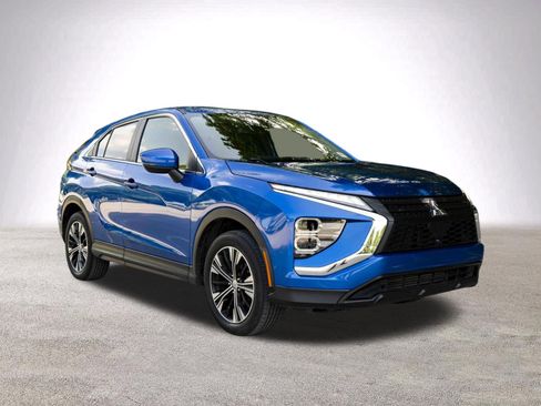 Used 2022 Mitsubishi Eclipse Cross SE FWD image 2