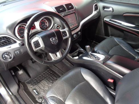 Used 2018 Dodge Journey GT FWD image 2