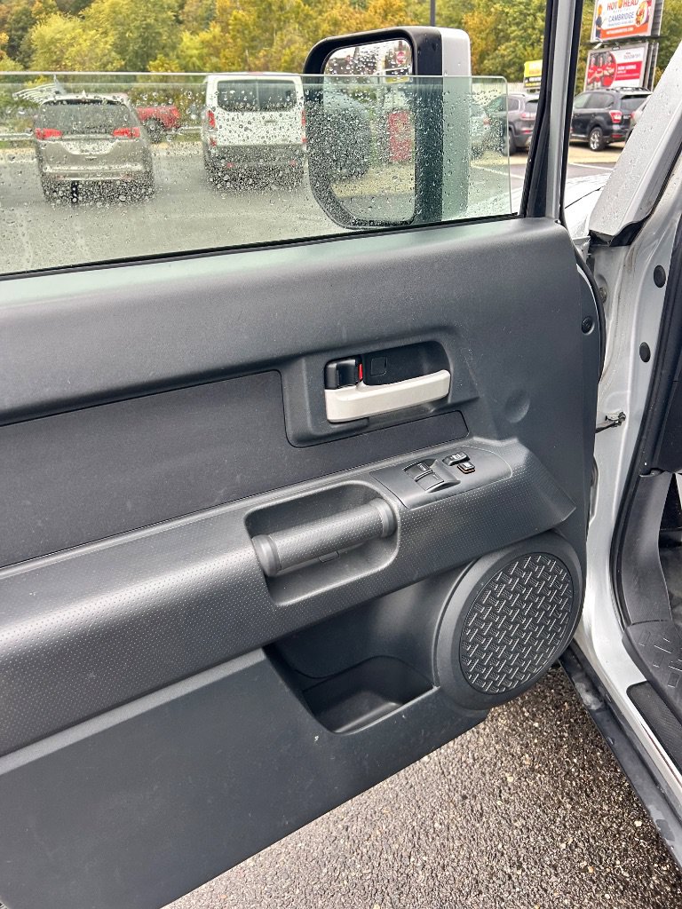 Used 2007 Toyota FJ Cruiser 4WD image 5