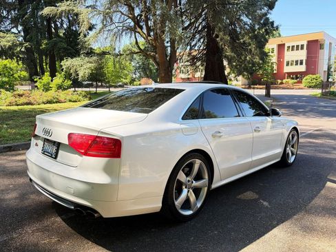 Used 2014 Audi S8 AWD/4WD image 5