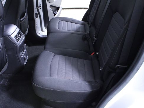 Used 2019 Ford Edge SE image 12