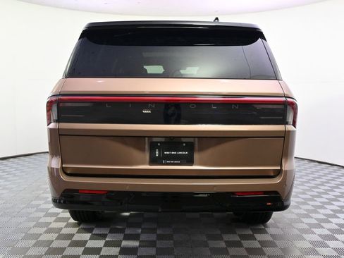 New 2026 Lincoln Navigator L Black Label AWD/4WD image 5