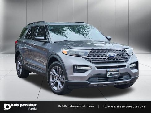 Used 2022 Ford Explorer XLT w/ Equipment Group 202A AWD/4WD image 1