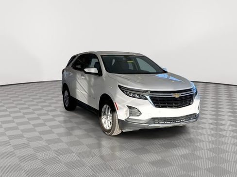 Certified 2022 Chevrolet Equinox LT image 2