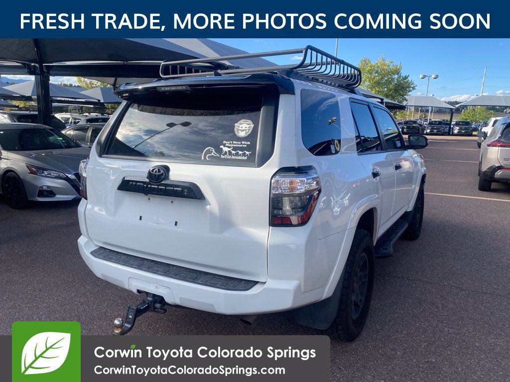Used 2021 Toyota 4Runner Venture w/ Moonroof Package AWD/4WD image 8