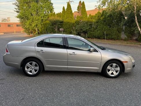 Used 2007 Ford Fusion SE FWD image 8