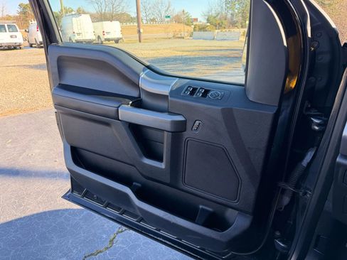 Used 2016 Ford F150 XLT w/ Equipment Group 302A Luxury image 30