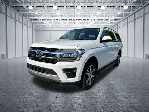 Used 2024 Ford Expedition Max Limited RWD image 3