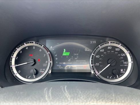 Used 2025 Toyota Highlander XLE AWD/4WD image 26
