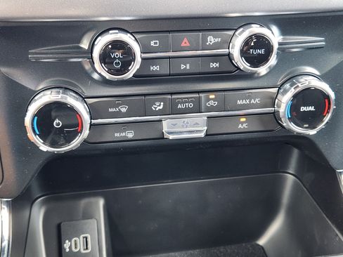 New 2026 Ford F150 XLT w/ FX4 Off-Road Package AWD/4WD image 15