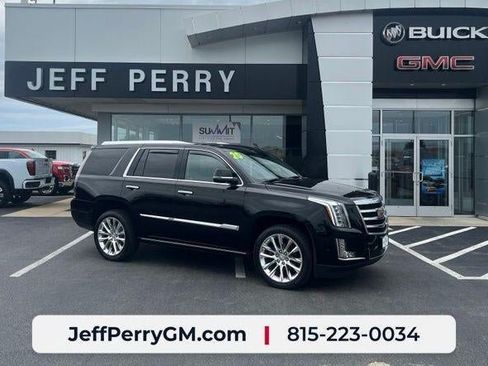 Used 2020 Cadillac Escalade Premium Luxury AWD/4WD image 1